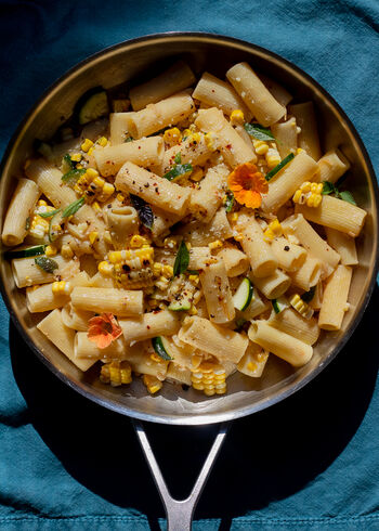One Pot Summertime Pasta with Corn and Zucchini
