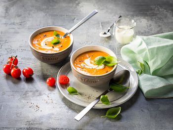 TOMATO SOUP WITH GIN TOPPING