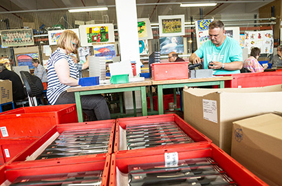 ZWILLING J.A. HENCKELS cooperation with workshops for disabled people ZWILLING J.A. HENCKELS cooperation with workshops for disabled people
